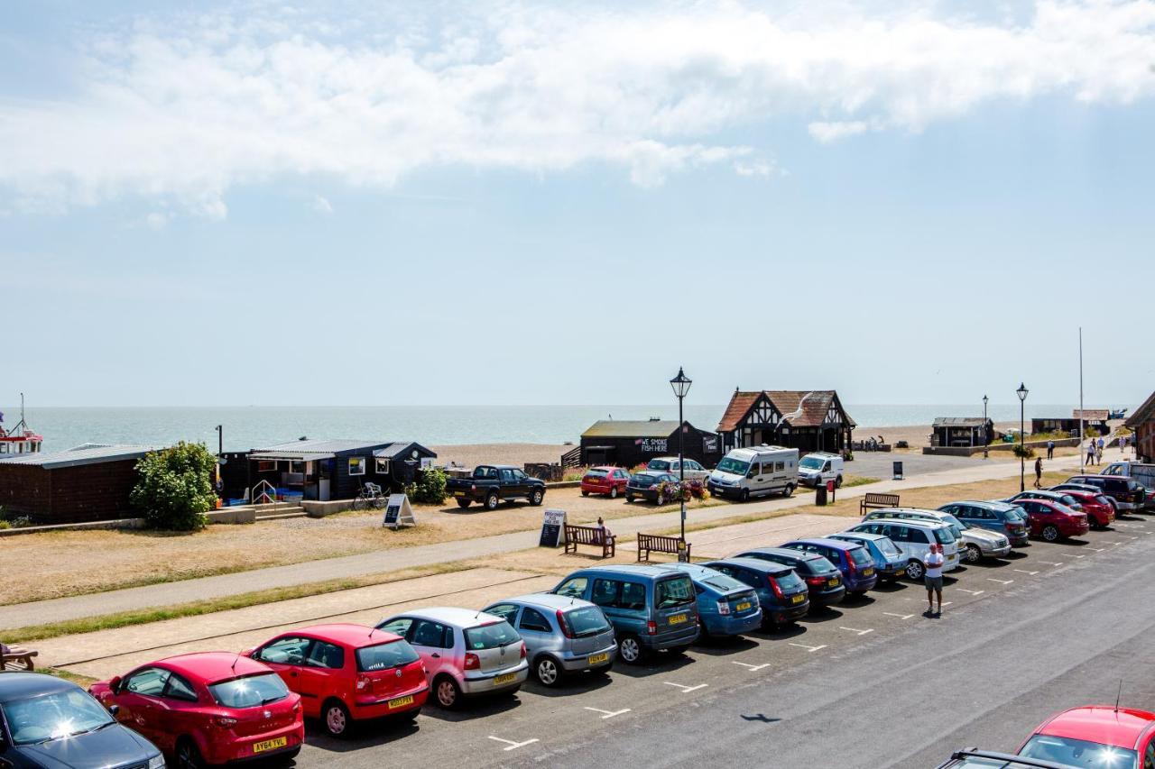 14 Market Cross Place - Beachfront Location With Lovely Sea Views - Aldeburgh Coastal Cottages Extérieur photo