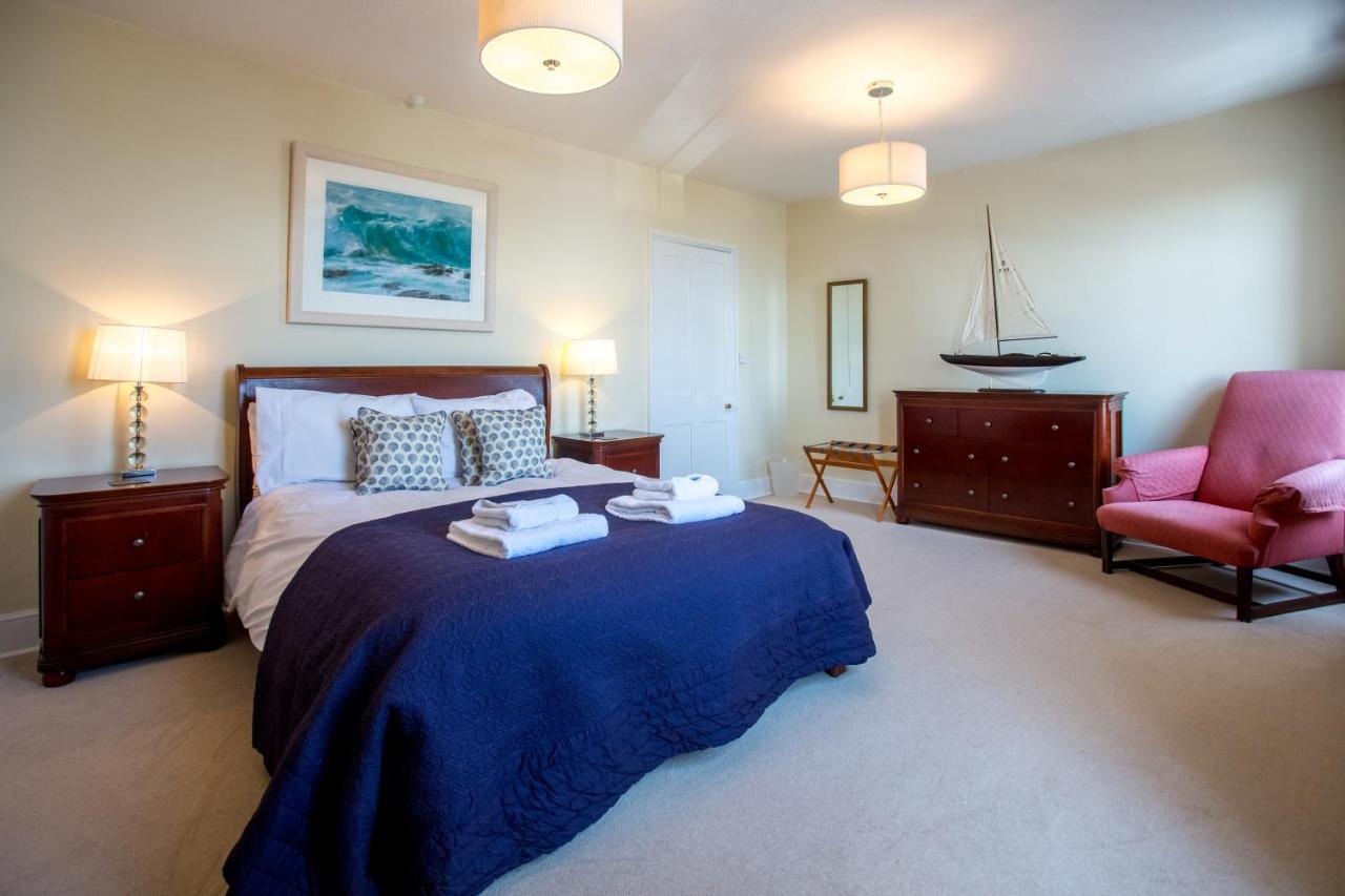 14 Market Cross Place - Beachfront Location With Lovely Sea Views - Aldeburgh Coastal Cottages Extérieur photo